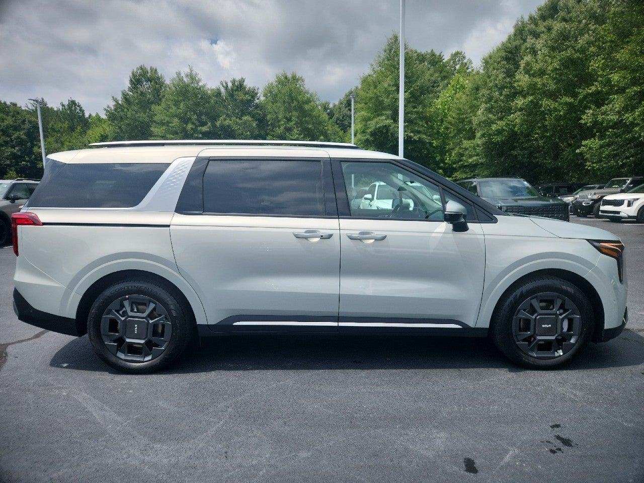 2027 Kia Carnival Hybrid SX