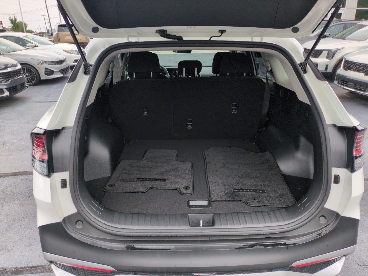 2024 Kia Sportage Hybrid LX