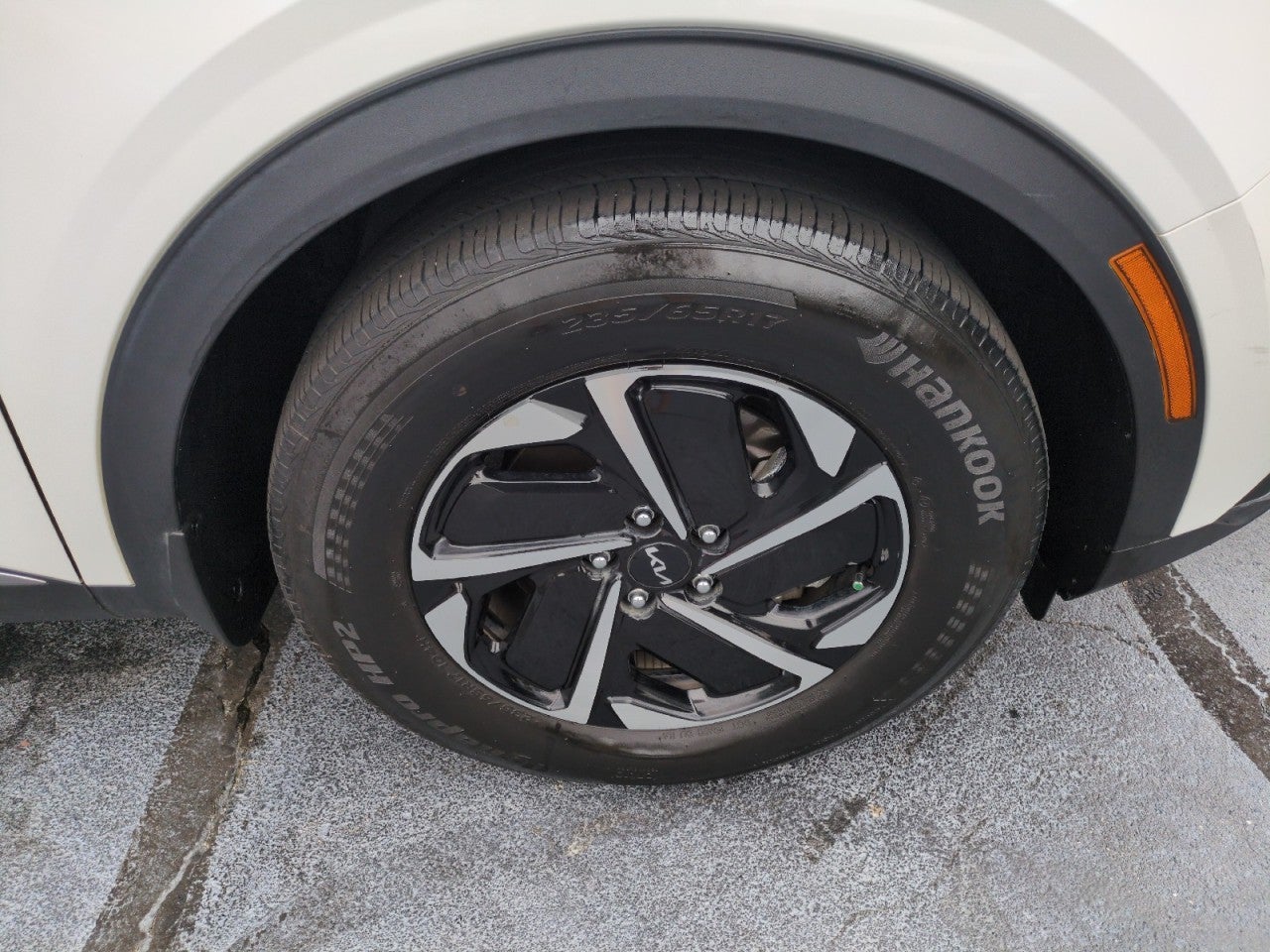 2024 Kia Sportage Hybrid LX