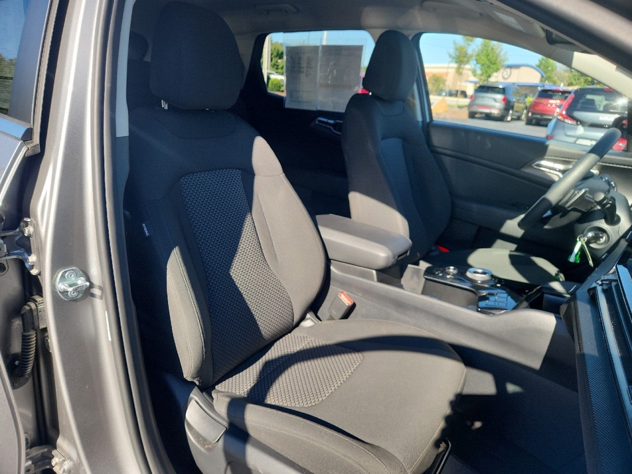 2025 Kia Sportage Hybrid LX