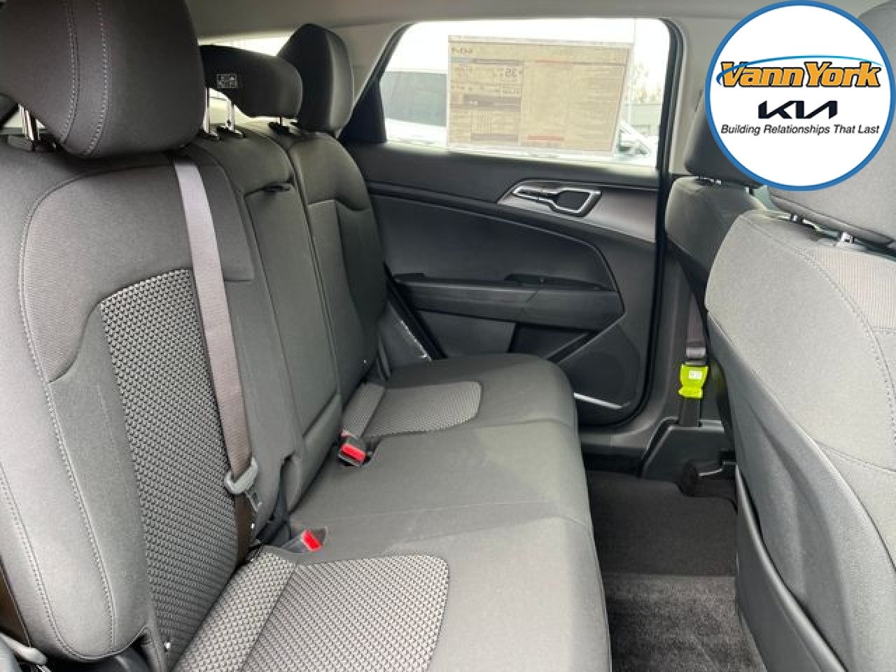 2026 Kia Sportage Hybrid S